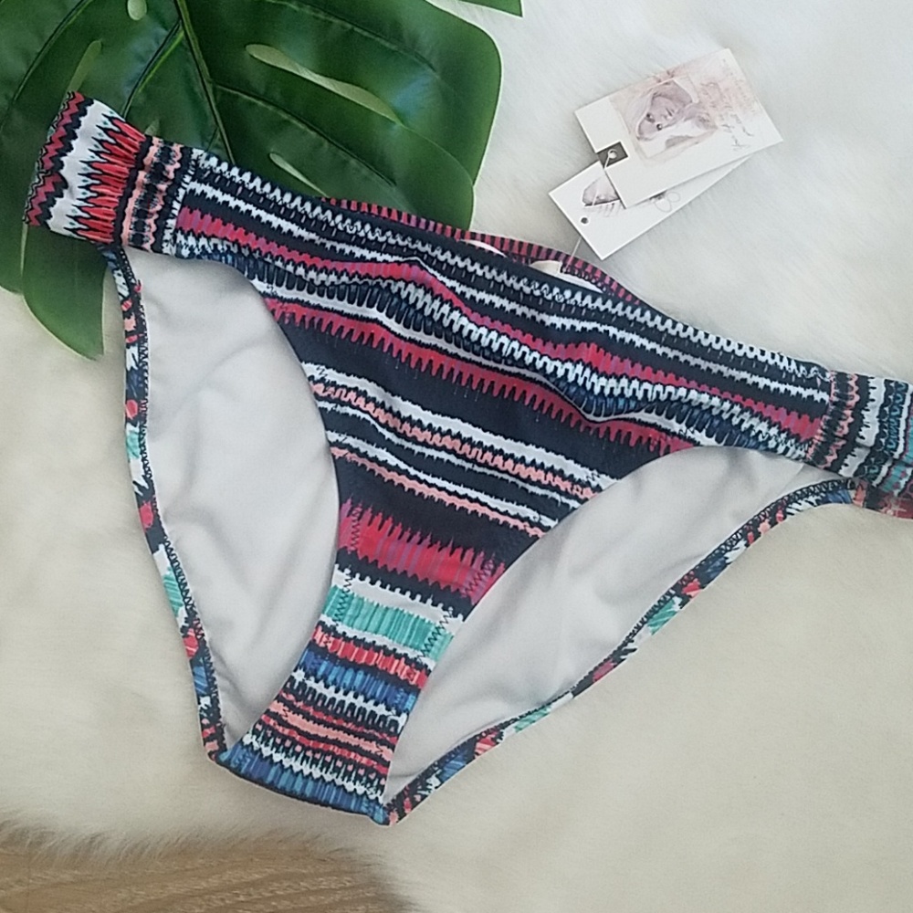 3 for $20 Jessica Simpson Bikini Bottoms Size Large